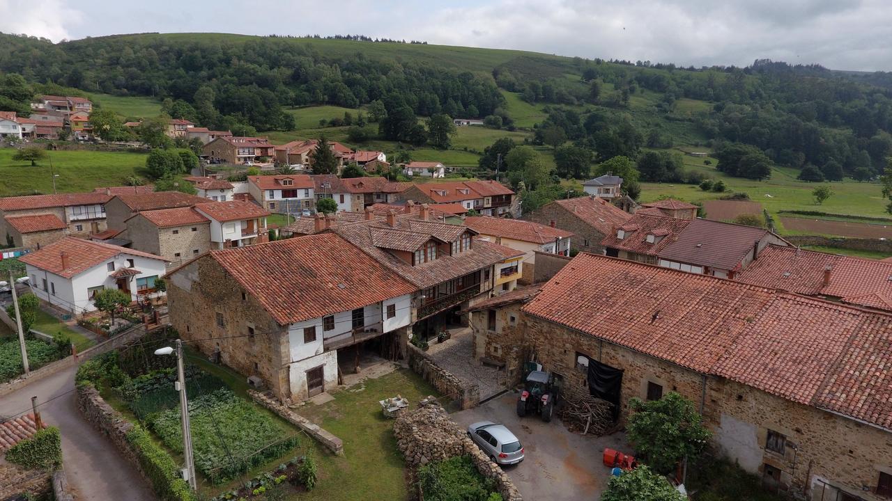Apartamentos Rurales Pedredo Arenas De Iguna ภายนอก รูปภาพ