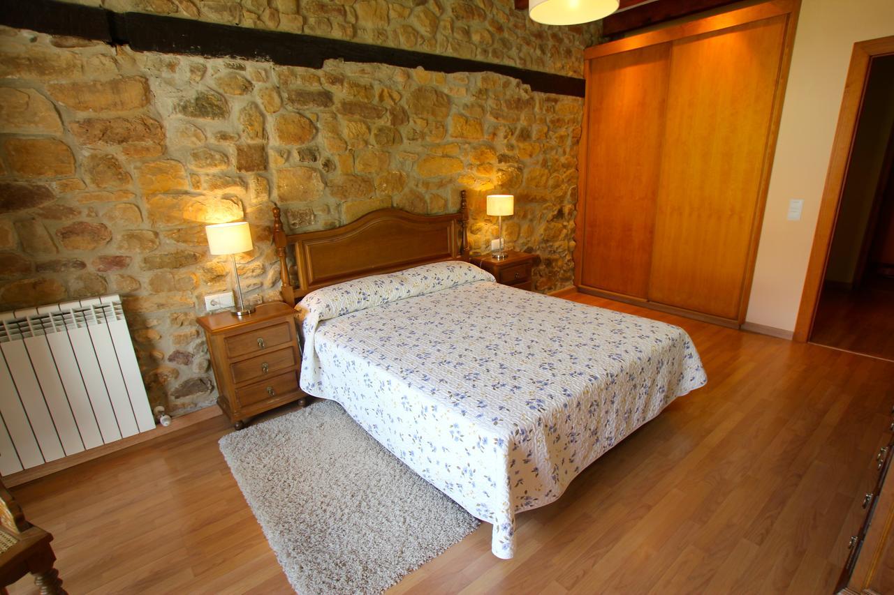 Apartamentos Rurales Pedredo Arenas De Iguna ภายนอก รูปภาพ